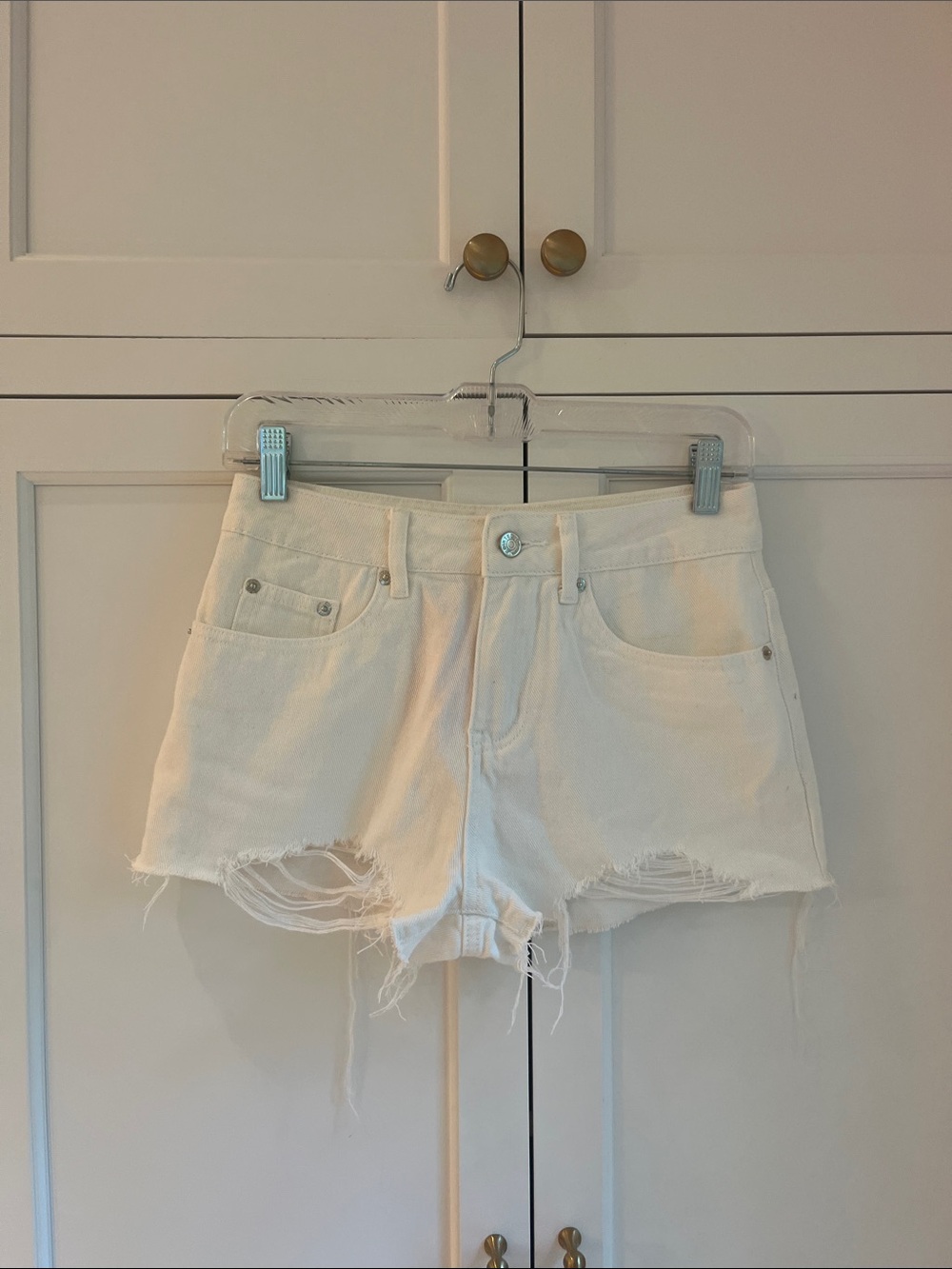 Edikted Women’s white jean shorts